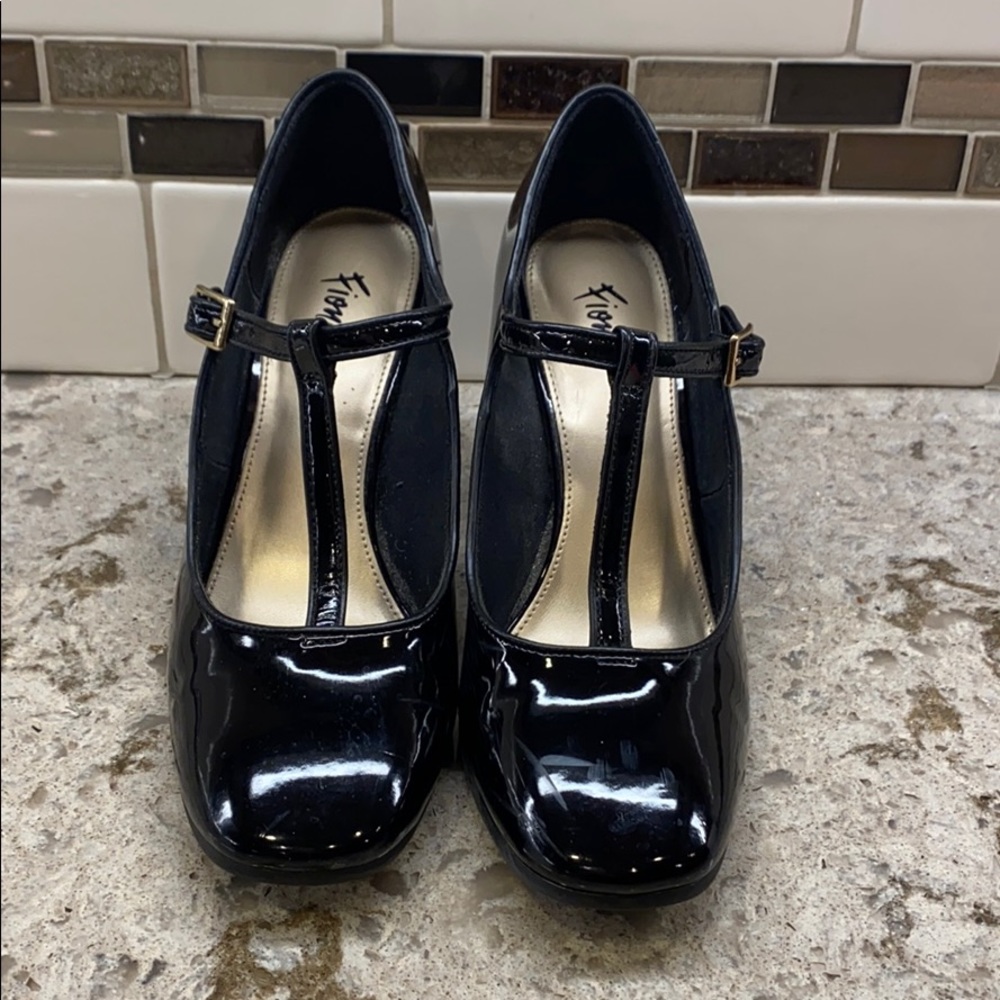 Patent leather Mary Jane style pumps